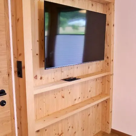 Bucherwirt شقة