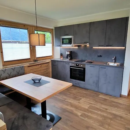 Apartment Bucherwirt