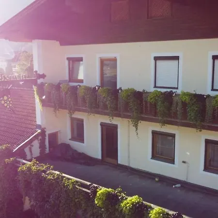 Bucherwirt Apartment *