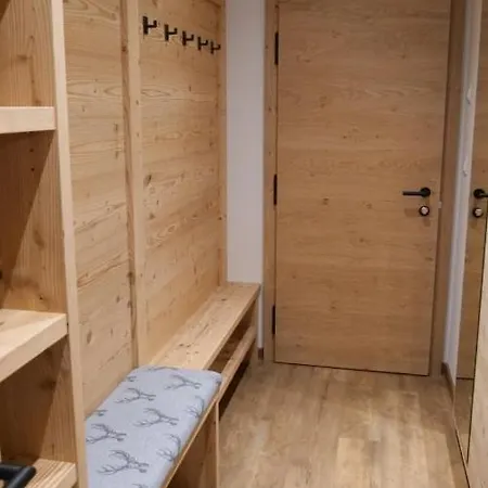 Apartment Bucherwirt